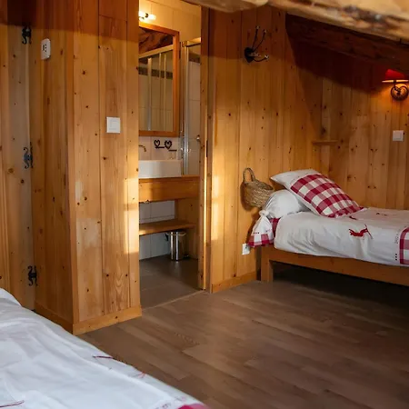 Cosy Pour 13 Sauna Chalet *